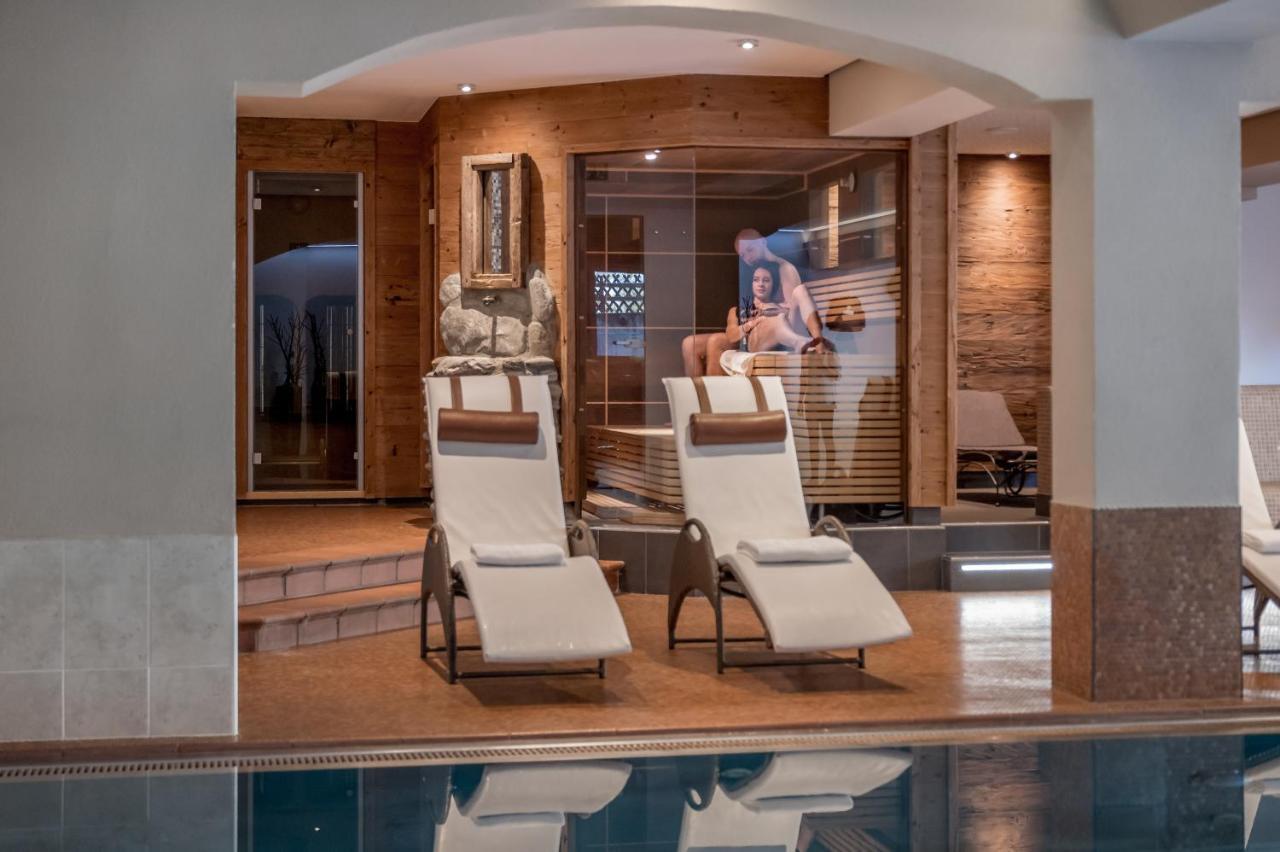 4 Sterne Superior Muehle Resort 1900 - Adults Only โอเบอร์กัวร์เกิล ภายนอก รูปภาพ